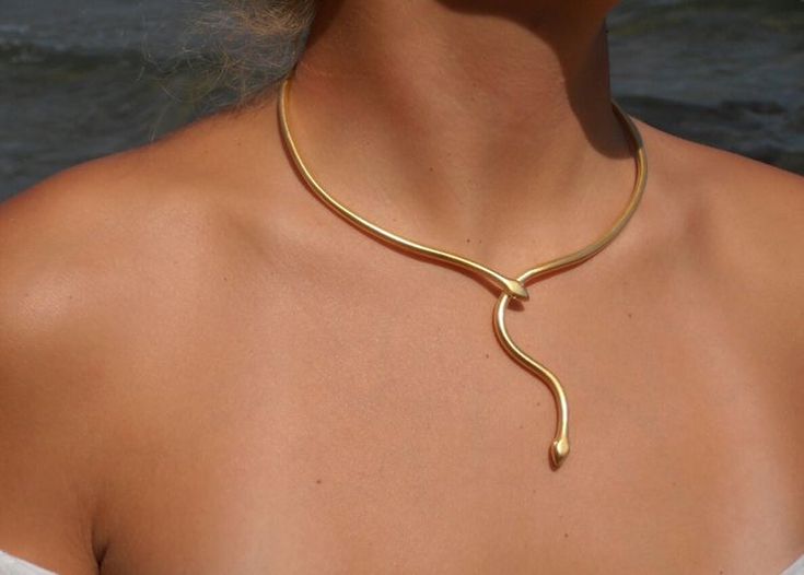 pin @taliarobless Serpentine Elegance Gold Choker - Image 2